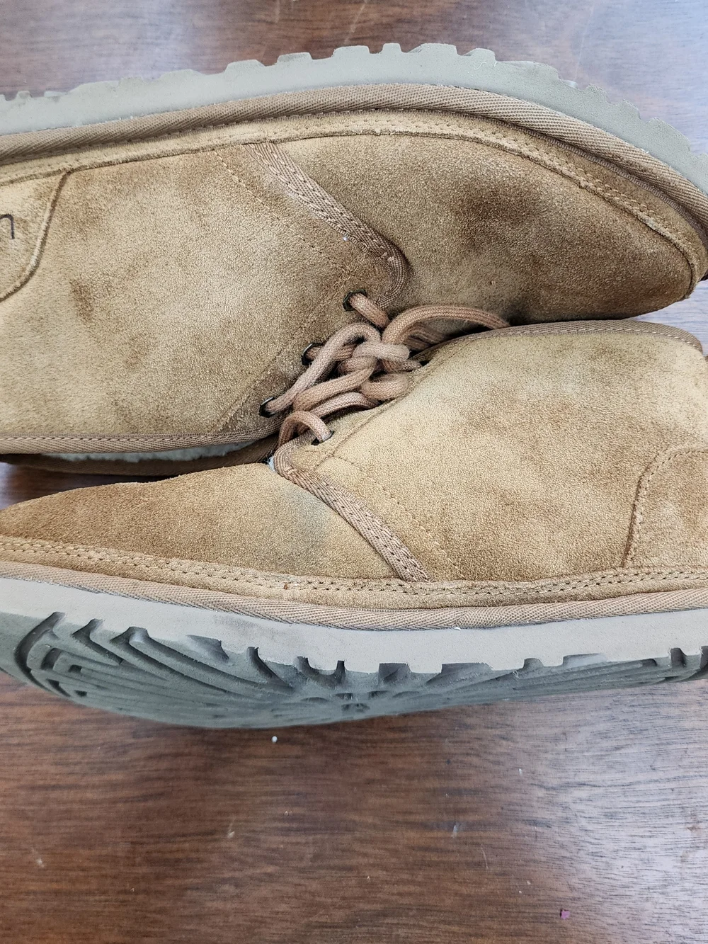 UGG Neumel Suede Lace Up Chukka Boots Chestnut Men's Size [9]